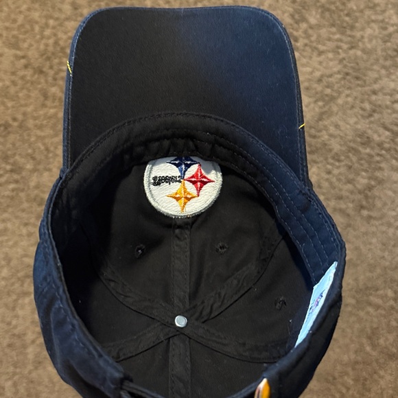 NFL Team Apparel Pittsburgh Steelers Embroidered Logo - Picture 8 of 8